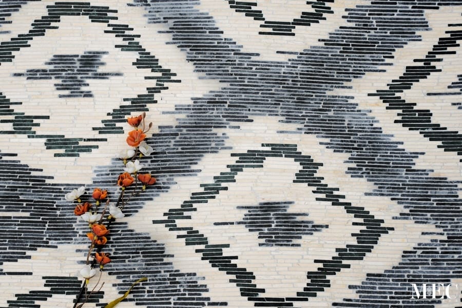 Custom Mosaics by MEC | Ikta rugs with beautiful pattern in black & white.