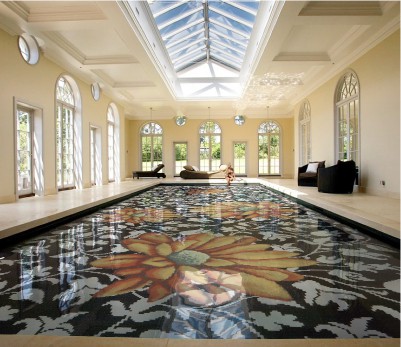 A beautiful floral pattern swimming pool mosaic floor with the stunning ambiance 