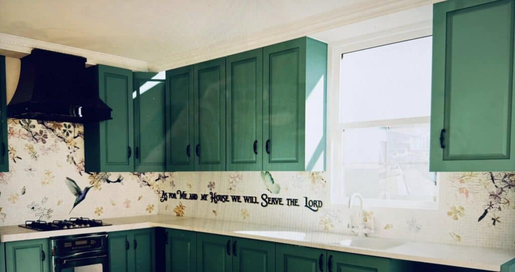 Benedito - Kitchen Mosaics ft. Bible Verses 03