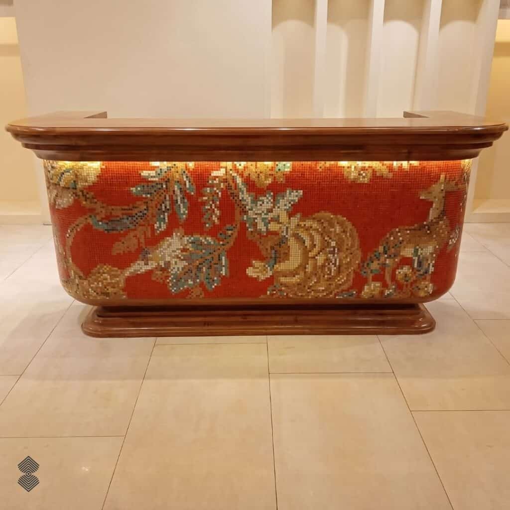 Chinoiserie florals in red and gold bar mosaic design