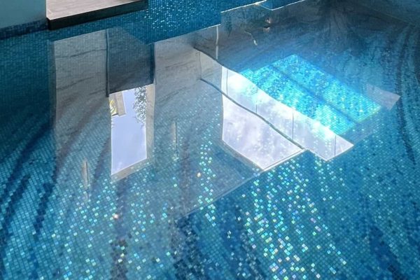 Metallic and Light-Reactive Mosaic Color